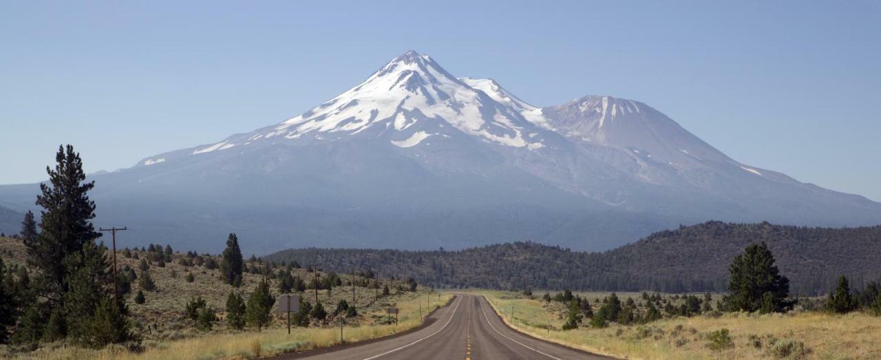 Inn At Mount Shasta Zewnętrze zdjęcie